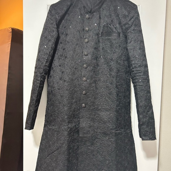 Indo-Western Sherwan with pants - Picture 4 of 5